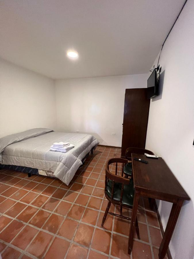 Donna Alda Casa Apartment Салта Екстериор снимка